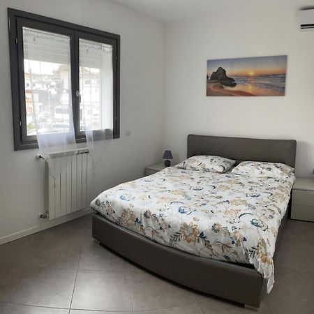 Apartmán Dolcecasaleogiu Con Parcheggio Coperto Gratuito Vitinia Exteriér fotografie